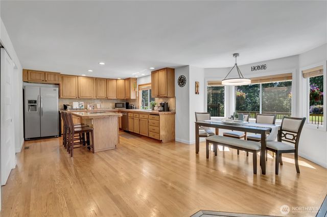 22503 SE 261st Street, Maple Valley, WA 98038