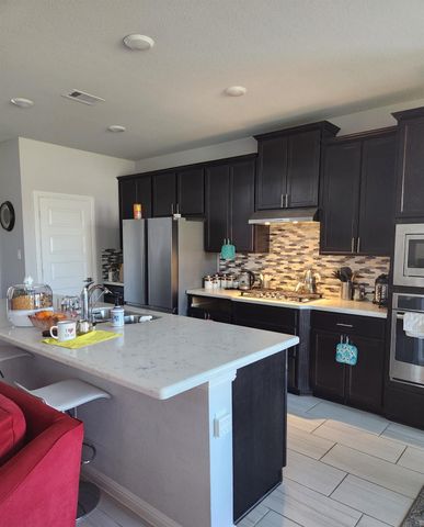 8615 Oakdale Bluff Court, Richmond, TX 77407