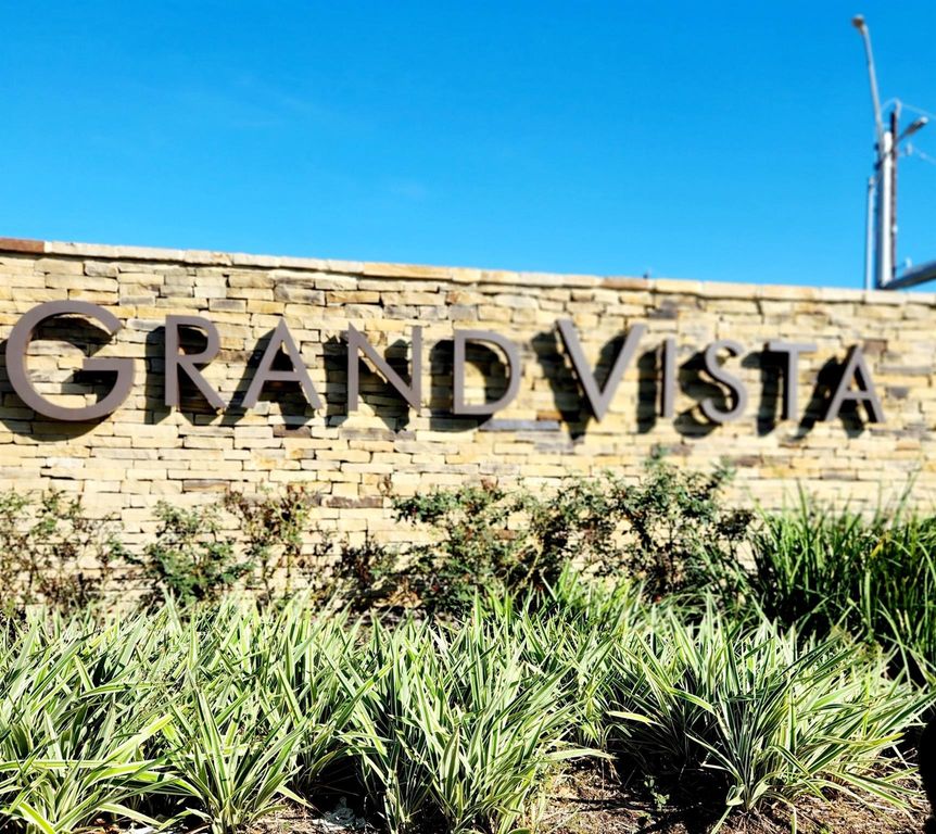 8615 Oakdale Bluff Court, Richmond, TX 77407