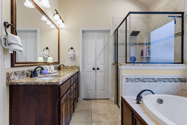 178 Oak Meadow Trail, Waco, TX 76657