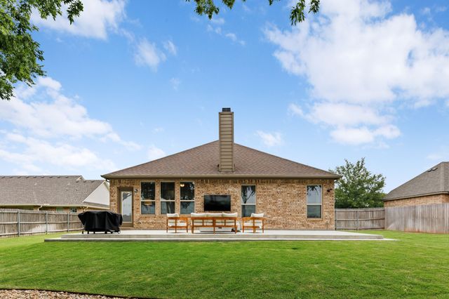 178 Oak Meadow Trail, Waco, TX 76657