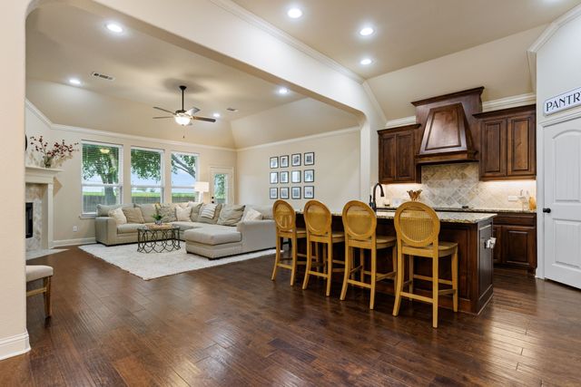 178 Oak Meadow Trail, Waco, TX 76657