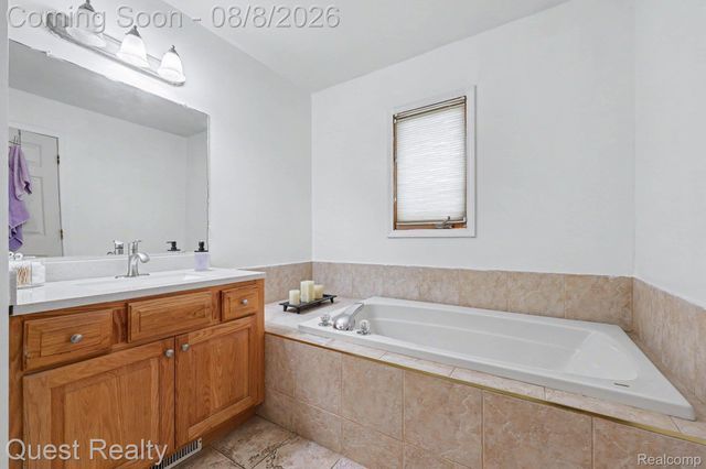 19944 Townsend Drive, Macomb Township, MI 48044