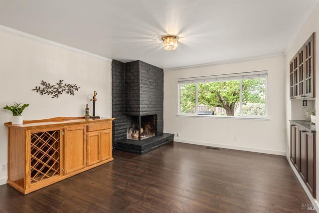 5642 Yerba Buena Rd, Santa Rosa, CA 95409