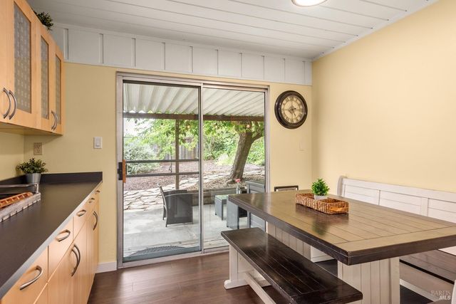 5642 Yerba Buena Rd, Santa Rosa, CA 95409