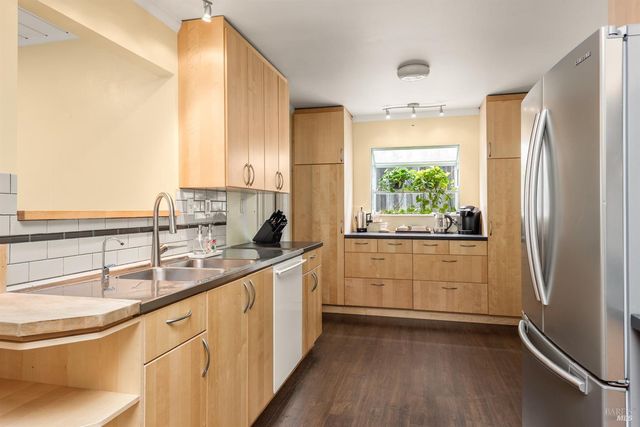 5642 Yerba Buena Rd, Santa Rosa, CA 95409