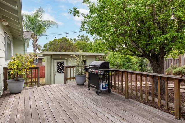 5642 Yerba Buena Rd, Santa Rosa, CA 95409