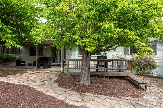 5642 Yerba Buena Rd, Santa Rosa, CA 95409