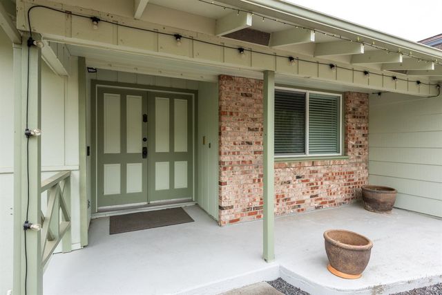 5642 Yerba Buena Rd, Santa Rosa, CA 95409