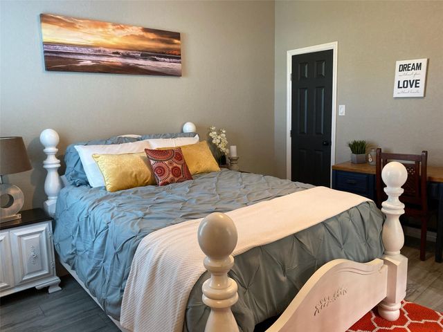 1806 24th Street, Galveston, TX 77550