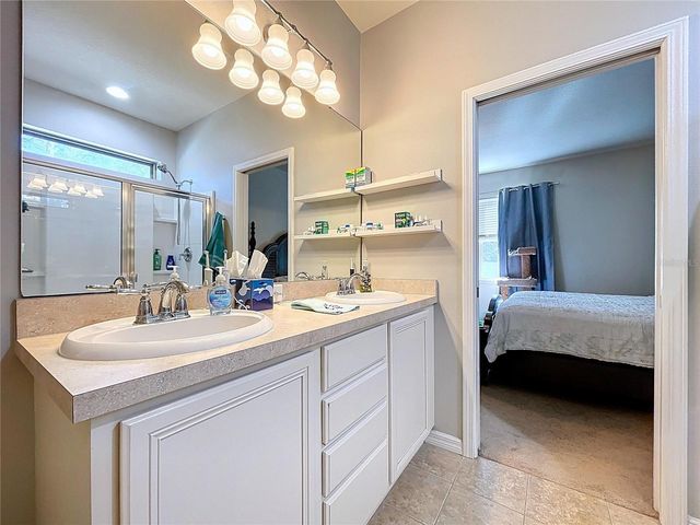 2043 TRILLIUM BLVD, Brooksville, FL 34604