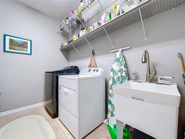 2043 TRILLIUM BLVD, Brooksville, FL 34604