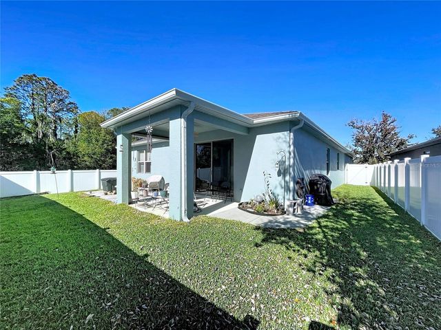 2043 TRILLIUM BLVD, Brooksville, FL 34604