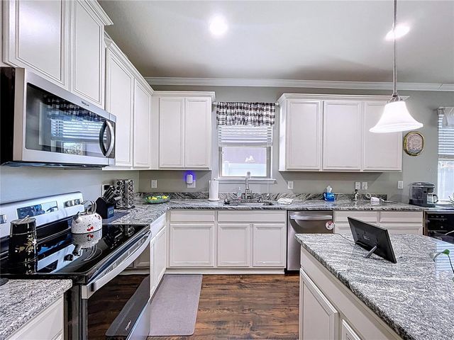 2043 TRILLIUM BLVD, Brooksville, FL 34604