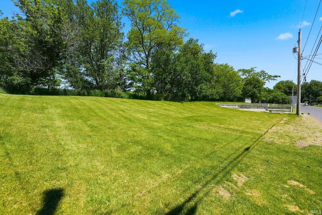 595 Lane 101 Hamilton Lake, Hamilton, IN 46742