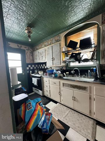 2116 LORRAINE AVE, Gwynn Oak, MD 21207