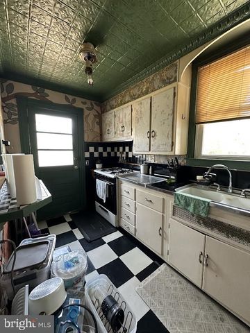 2116 LORRAINE AVE, Gwynn Oak, MD 21207