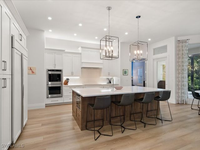 6665 Mill Run CIR, Naples, FL 34109