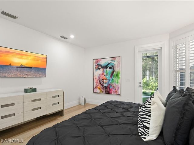 6665 Mill Run CIR, Naples, FL 34109