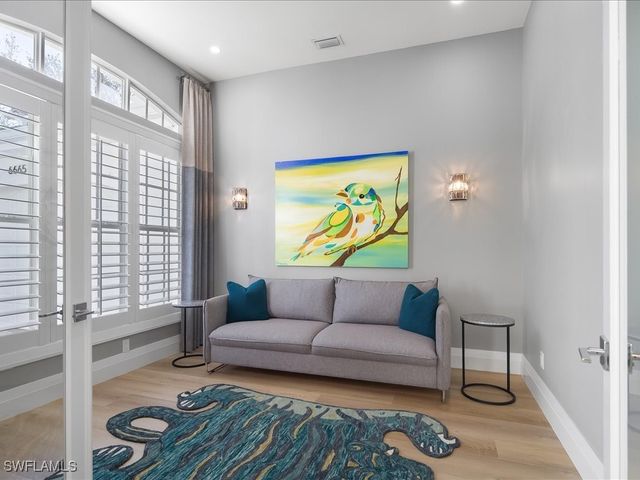 6665 Mill Run CIR, Naples, FL 34109