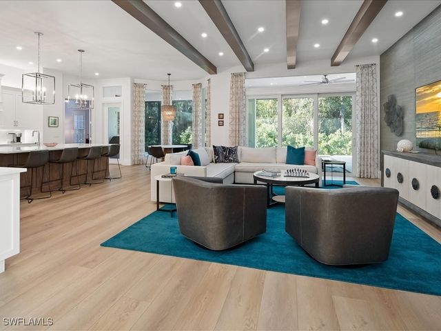 6665 Mill Run CIR, Naples, FL 34109