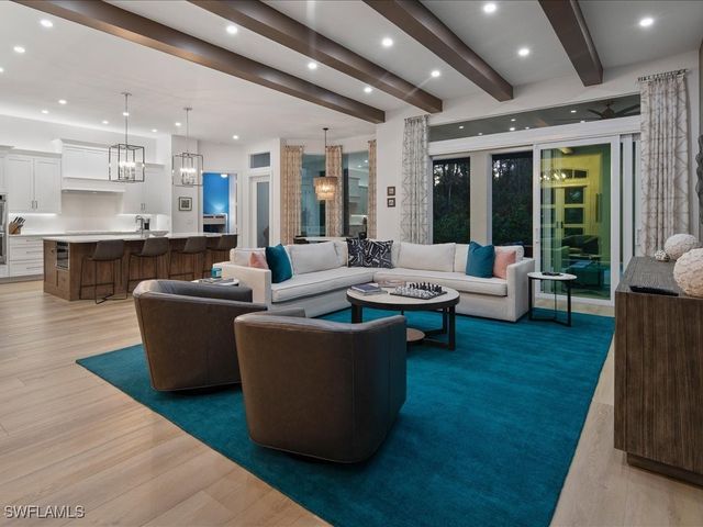 6665 Mill Run CIR, Naples, FL 34109