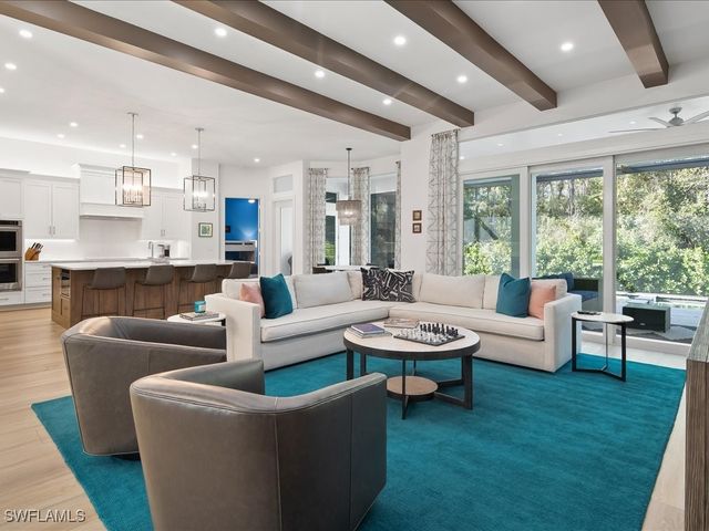 6665 Mill Run CIR, Naples, FL 34109