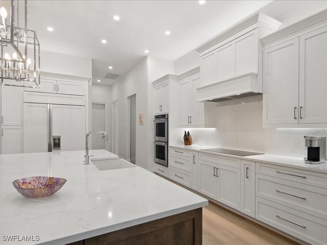 6665 Mill Run CIR, Naples, FL 34109