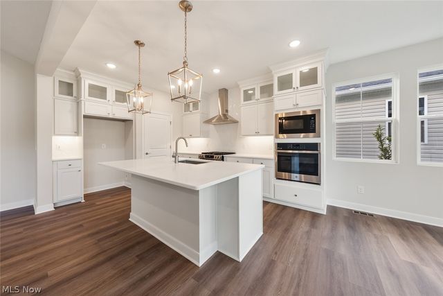 2440 Merriment Drive, Amherst, OH 44035