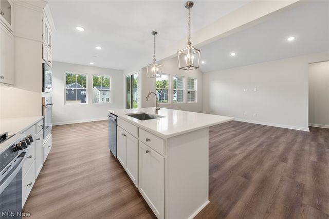 2440 Merriment Drive, Amherst, OH 44035