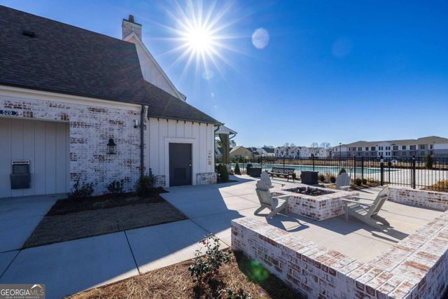 605 Beechwood Way, Hoschton, GA 30548