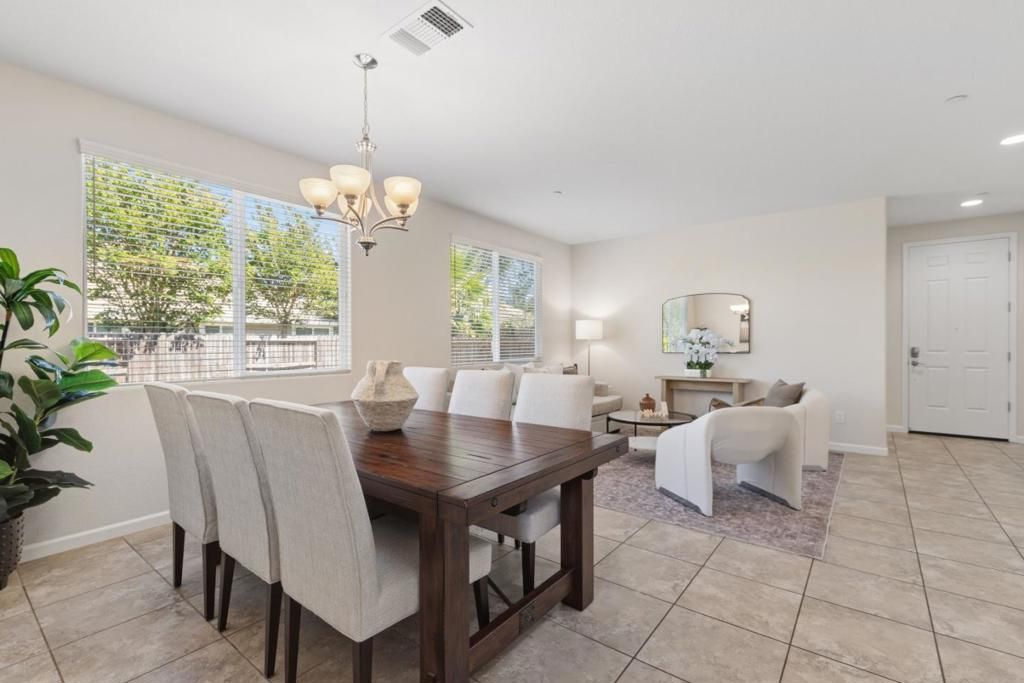 Image 13 of property listing at 1251 Jicarilla Place, Gilroy, CA 95020