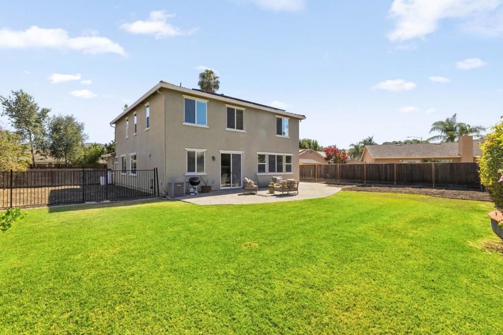 Image 39 of property listing at 1251 Jicarilla Place, Gilroy, CA 95020