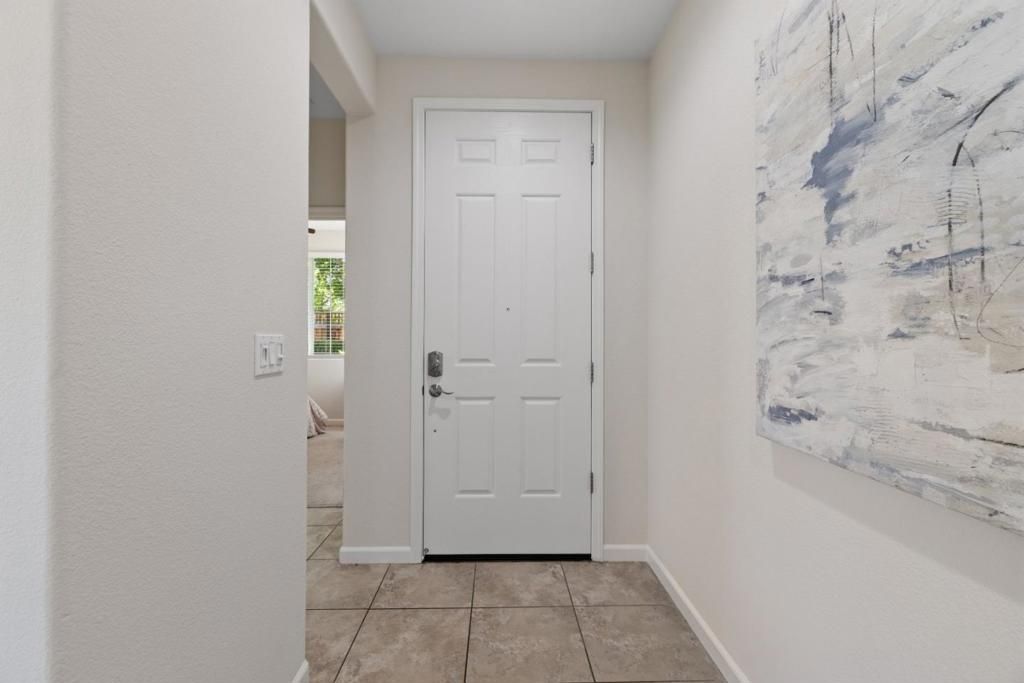 Image 7 of property listing at 1251 Jicarilla Place, Gilroy, CA 95020