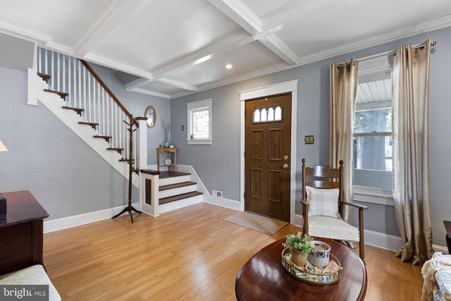 23 W CHELTON RD, Brookhaven, PA 19015