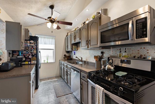 23 W CHELTON RD, Brookhaven, PA 19015