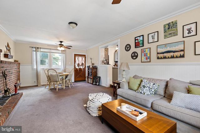 23 W CHELTON RD, Brookhaven, PA 19015