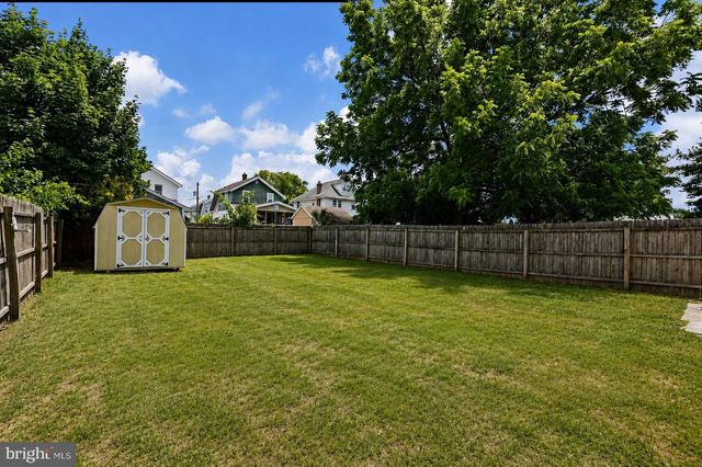 23 W CHELTON RD, Brookhaven, PA 19015