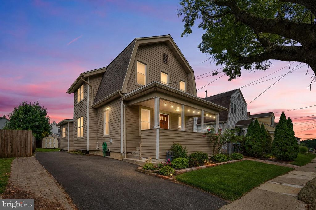 23 W CHELTON RD, Brookhaven, PA 19015
