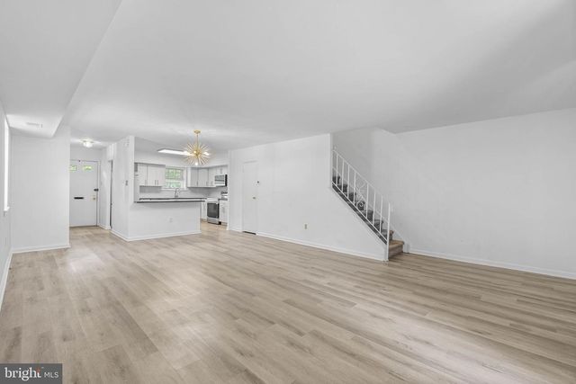 104 HAMPSTEAD DR, Ambler, PA 19002