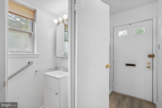 104 HAMPSTEAD DR, Ambler, PA 19002