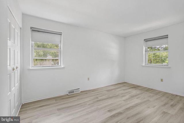 104 HAMPSTEAD DR, Ambler, PA 19002