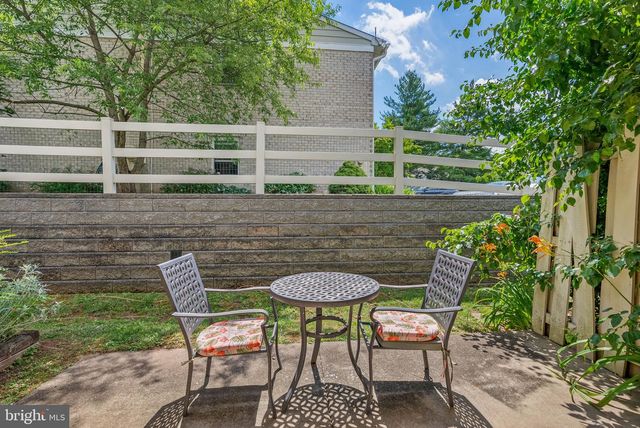 104 HAMPSTEAD DR, Ambler, PA 19002