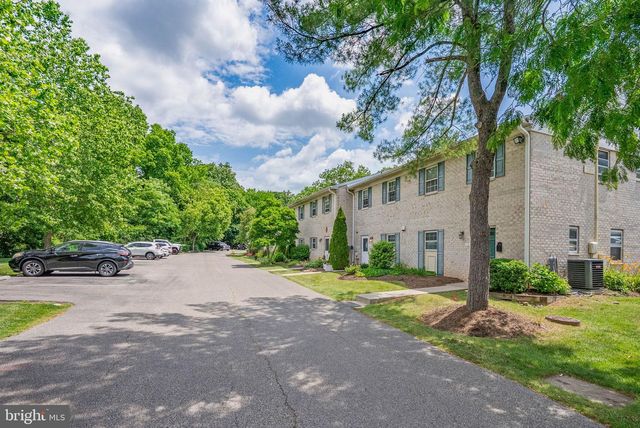 104 HAMPSTEAD DR, Ambler, PA 19002