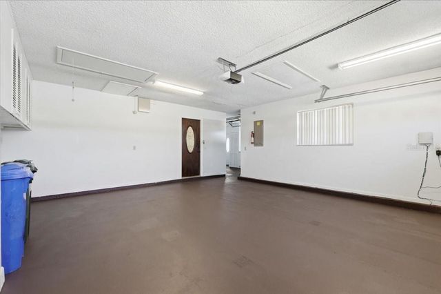 3104 SAND TRAP COURT, Lakeland, FL 33810