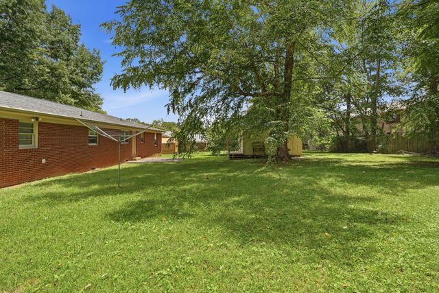 811 Sunset Avenue, Cleveland, TN 37311