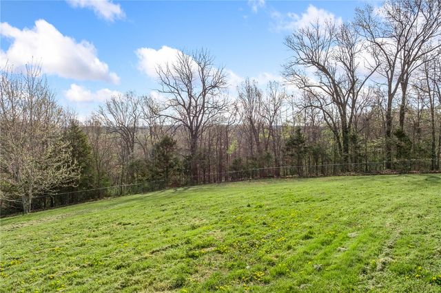 7814 Pine Meadows Drive, Omaha, AR 72662