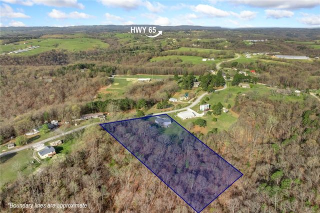 7814 Pine Meadows Drive, Omaha, AR 72662