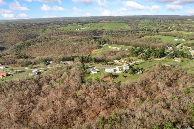 7814 Pine Meadows Drive, Omaha, AR 72662