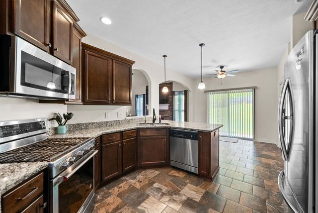 3515 Rabbit Run Trl, Adams, TN 37010